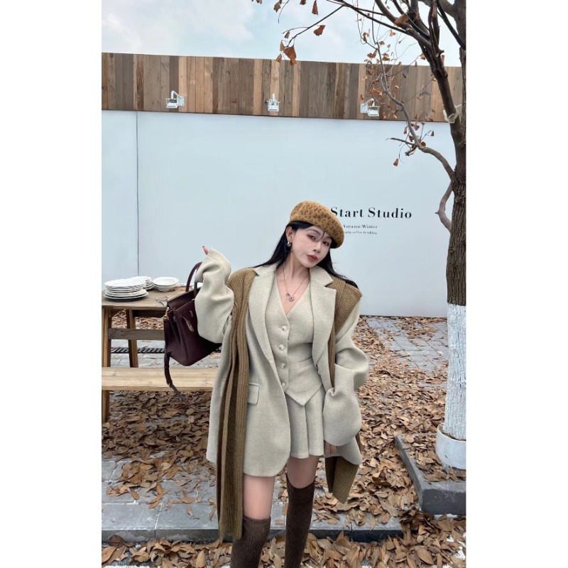طقم نسائي فاخر من ثلاث قطع من  - مراجعة Winter Clothing Line وسعره
